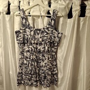 Tango Mango Black and White Patterned Tank Top Lg